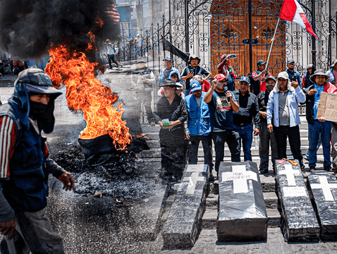 Peru already has an average of 60 deaths as a result of protesters' clashes with law enforcement.  Photo: The Republic   