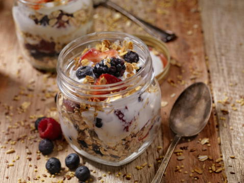    Oatmeal with Greek yogurt.  Photo: Delirious Kitchen   