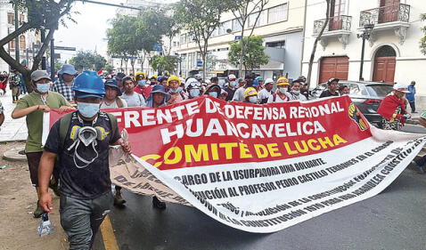 Lima. Manifestantes se desplazaron en el centro de la ciudad. Foto: difusión   