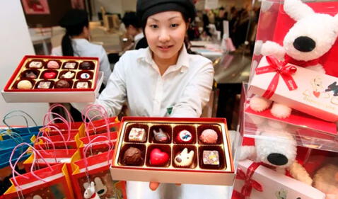 San Valentín: ¿por qué en Japón son solo las mujeres las encargadas de dar regalos a sus novios? 63e96c88c04a7128e85ebd7b