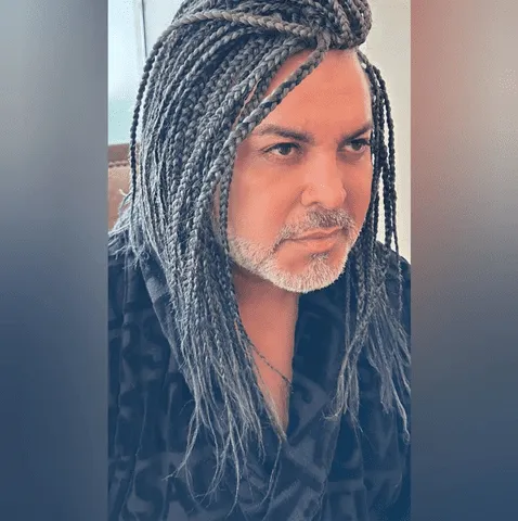 Andrés Hurtado presume nuevo look en redes sociales y lo trolean: &quot;¿Lucía de la Cruz?&quot;