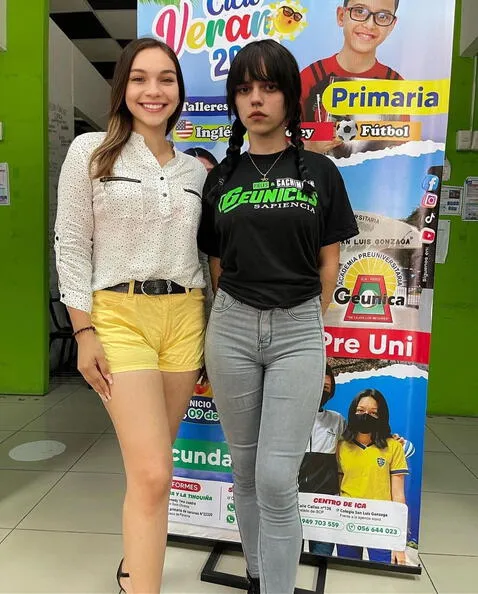 Academia peruana hace concurso de cosplay y joven sorprende con disfraz de Merlina: 