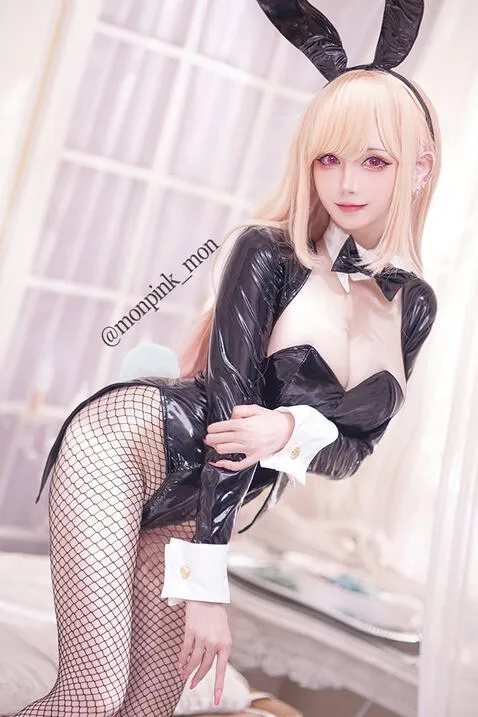 Marin Kitagawa cosplay - conejita