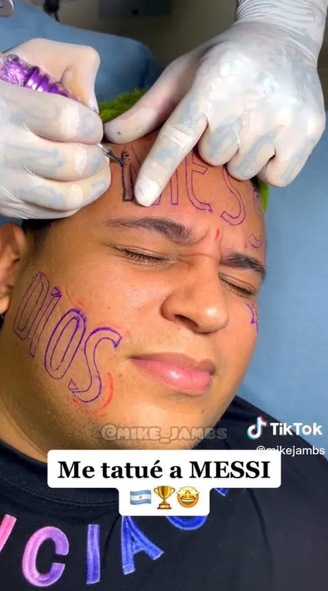 Influencer se arrepiente de haberse tatuado “Messi” en el rostro: “He sido objeto de burlas”