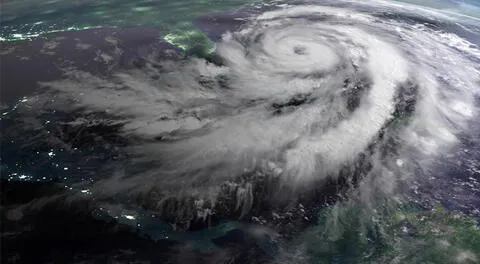 ‘Lorenzo’ irrumpe como el huracán más poderoso de los últimos 30 años
