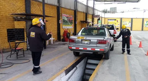 Choferes protestan por trámites engorrosos en Registros Públicos 