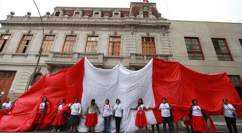 Mujeres esterilizadas por régimen de Alberto Fujimori serán indemnizadas
