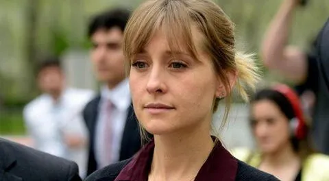 Allison Mack es condenada a tres años de prisión por explotación sexual en secta NXIVM