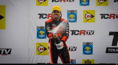 Rodrigo Pflucker gana por primera vez en el TCR South América