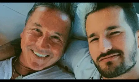 La respuesta de Ricardo Montaner a psicóloga tras darle beso en la boca a su hijo