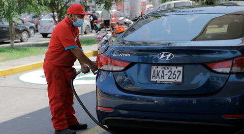 ¿Por qué el precio de la gasolina ha subido tanto en Perú y el resto del mundo?