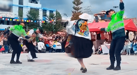 Lo llevan en la sangre: policías se roban el show en concurso de huaylarsh en Huancayo