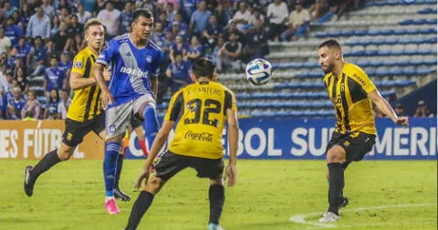 Emelec empató 1-1 ante Guaraní y no pudo tomar la punta de su grupo en la Copa Sudamericana