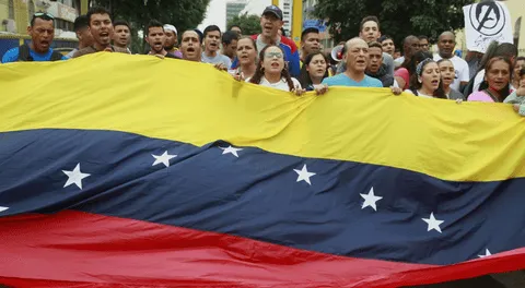 Venezuela: se abre un camino difícil para la democratización, por Manuel Rodríguez Cuadros