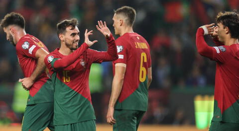 Portugal de Cristiano Ronaldo cerró las clasificatorias a la Eurocopa 2024 con una victoria sobre Islandia