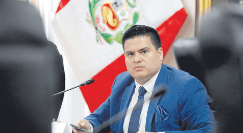 Diego Bazán anuncia moción de censura contra ministro Jorge Chávez por granadas de Perú en Ecuador