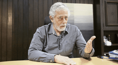 Periodistas respaldan a Gustavo Gorriti, director de IDL-Reporteros, tras persecución en su contra