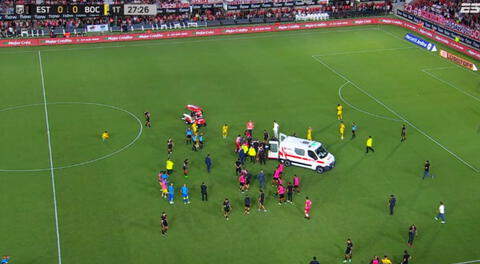 Jugador de Estudiantes convulsionó en pleno partido ante Boca y fue retirado en ambulancia
