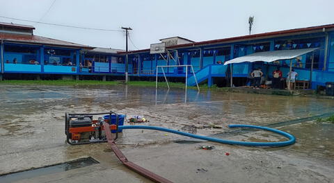 Colegio en Iquitos se inunda a consecuencia de las lluvias: 600 alumnos son los afectados
