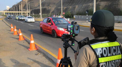 Fotopapeletas: ¿las multas por exceso de velocidad las recibe el conductor o el propietario del vehículo?