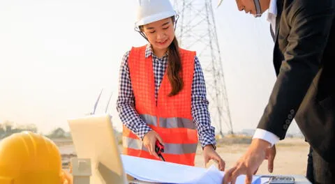 Rompiendo barreras en la ingeniería: el liderazgo femenino y su impacto en la construcción civil