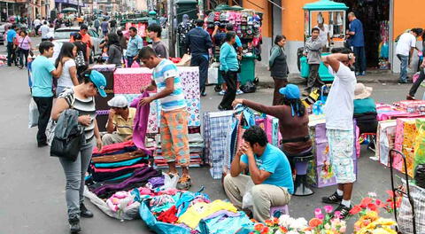 8 de cada 10 jóvenes peruanos trabaja sin beneficios sociales