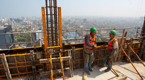 Trabajadores de construcción civil y Capeco firmaron incremento salarial