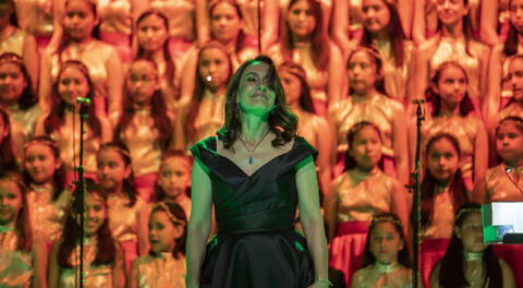 Directora de Voces del Sol tras triunfo en festival mundial: Lo hemos dado todo en el escenario