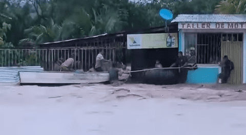 Inundaciones en San Martín: personas quedan atrapadas en sus viviendas tras activación de quebradas