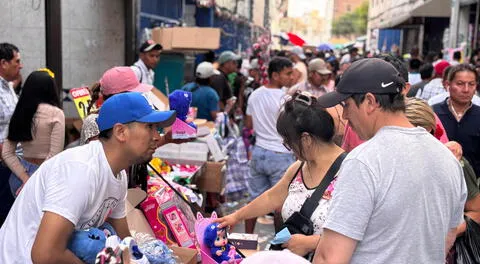 Mesa Redonda: masiva llegada de gente en busca del regalo prometido