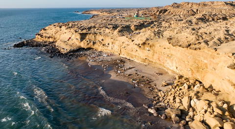 Pescadores de Lobitos piden ser indemnizados tras derrame de petróleo