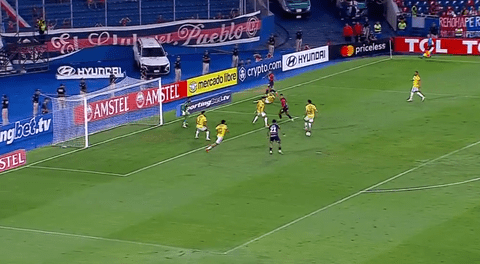 Cerro Porteño está mandando a Melgar a la Sudamericana: Sergio Araujo anotó el 1-0 tras pasiva reacción de la defensa rojinegra