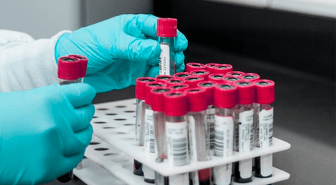 Escándalo en Reino Unido: 400.000 personas expuestas a hepatitis por transfusiones de sangre contaminada