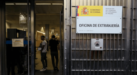 España aprueba reforma clave: migrantes podrán quedarse a trabajar legalmente tras terminar sus estudios