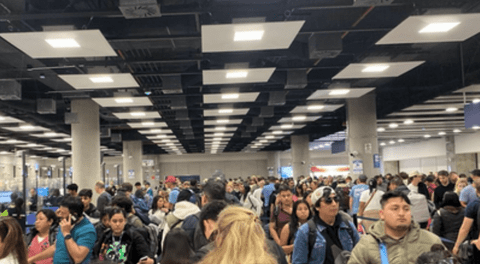 Migraciones sin espacio y sistema caído provocan largas colas de pasajeros en nuevo aeropuerto Jorge Chávez