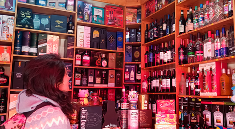 35% de la zona comercial de Tacna sería afectada en el 2026 por el fin de importación de licores