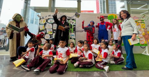 Los peruanos y el libro: la mayoría de niños lee en la escuela