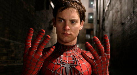 El traje original de ‘Spiderman 2’ usado por Tobey Maguire será subastada por hasta $200.000