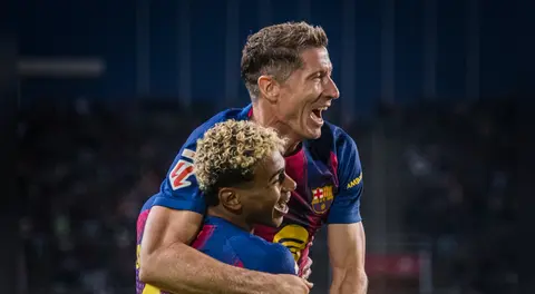 Barcelona venció 2-1 a la Real Sociedad y es el nuevo líder de LaLiga EA Sports 2025-2026