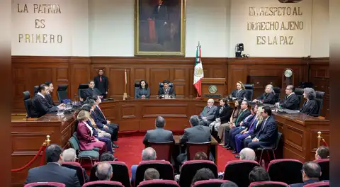 Corte de México comete error y pone una canción de Marc Anthony en lugar del Himno Nacional en acto protocolar
