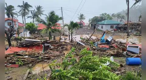 Filipinas evacúa a un millón de personas ante el inminente impacto del supertifón Fung-wong