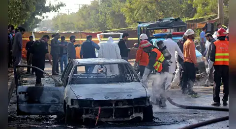 Atentado con explosivos en la capital de Pakistán deja al menos 12 muertos y 27 heridos frente a un tribunal
