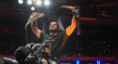 Islam Makhachev se impuso con solvencia ante Jack Della Maddalena y se corona doble campeón de la UFC