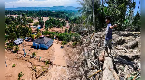 Las devastadoras inundaciones en Indonesia, Tailandia y Sri Lanka dejan más de 900 muertos y cientos de desaparecidos
