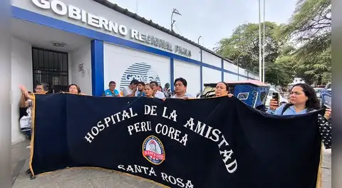 Piura: trabajadores administrativos del hospital Santa Rosa protestan por incumplimiento de pagos