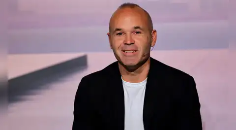 Fiscalía exculpa a Andrés Iniesta, exjugador de Barcelona, tras denuncia por estafa agravada a empresarios peruanos