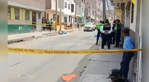 Sicarios asesinan a dos hermanos cuando salían de su vivienda en San Luis: familia niega que hayan sido extorsionados