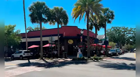 Histórico y emblemático café de Estados Unidos anuncia su cierre definitivo tras más de cuatro décadas