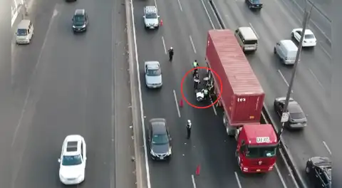 Joven manejaba su moto eléctrica en la Panamericana Norte y muere arrollado por tráiler