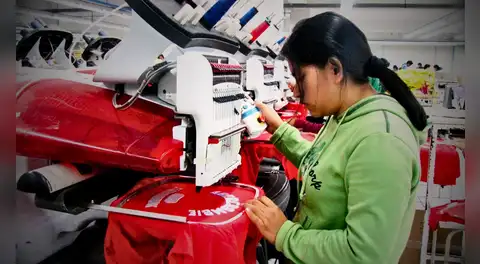 Empleo exportador supera 1,5 millones, pero cuatro sectores industriales siguen en racha negativa